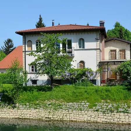 灵魂旅馆 招待所